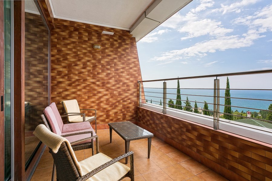 №76 с 2 спальнями, балконом и видом на горы / Апартаменты