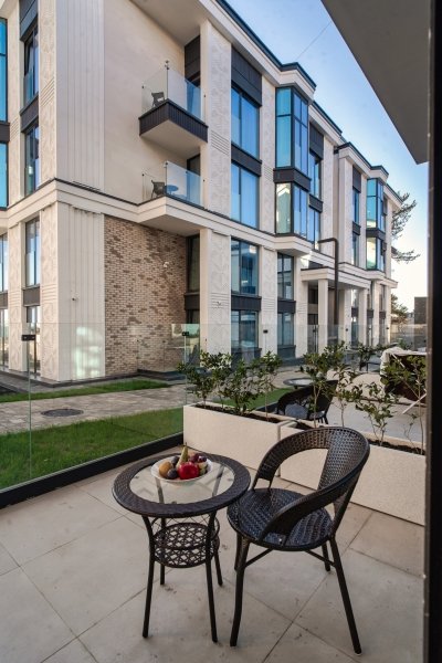 Duplex с видом на бассейн / Duplex