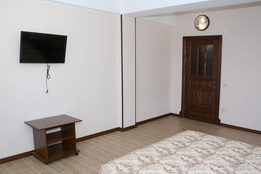 №2 с 1 спальней и кухней / Апартаменты