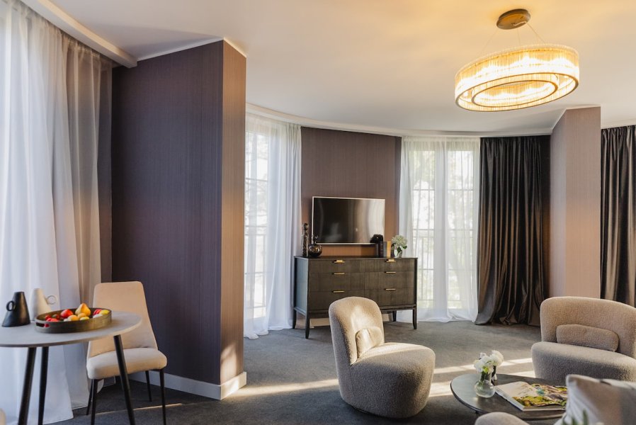 Панорамный 4* корпус 4 / Люкс