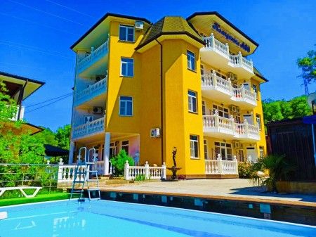 Pearl of GrandLoo Hotel