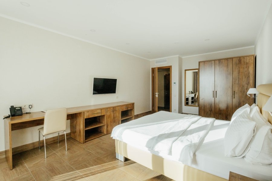 2-местный 2-комнатный с балконом корпус 2 / Люкс