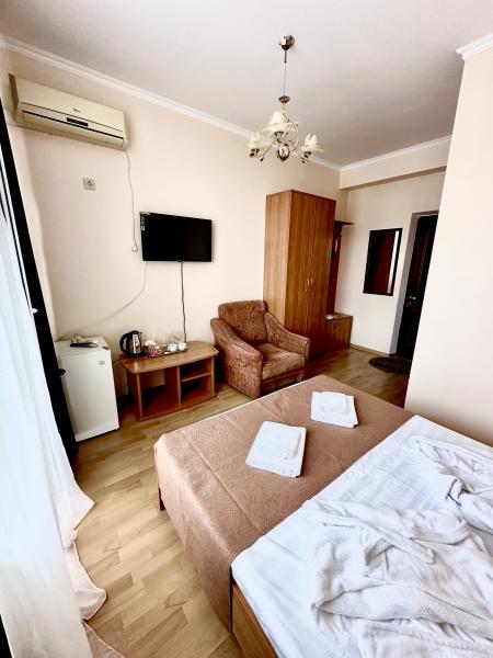 Делюкс улучшенный с видом на бассейн / Делюкс