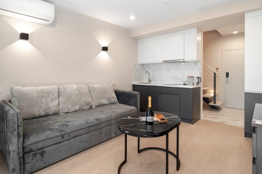 Duplex с видом на бассейн / Duplex