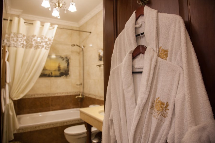 Улучшенный номер с кроватью king size / Улучшенный
