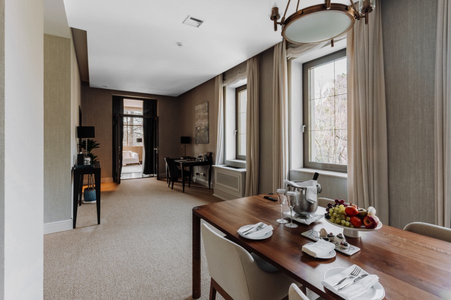 SUITE / Grand